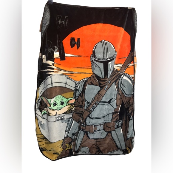 Star Wars Mandalorian Blanket 63x80 - Picture 2 of 4